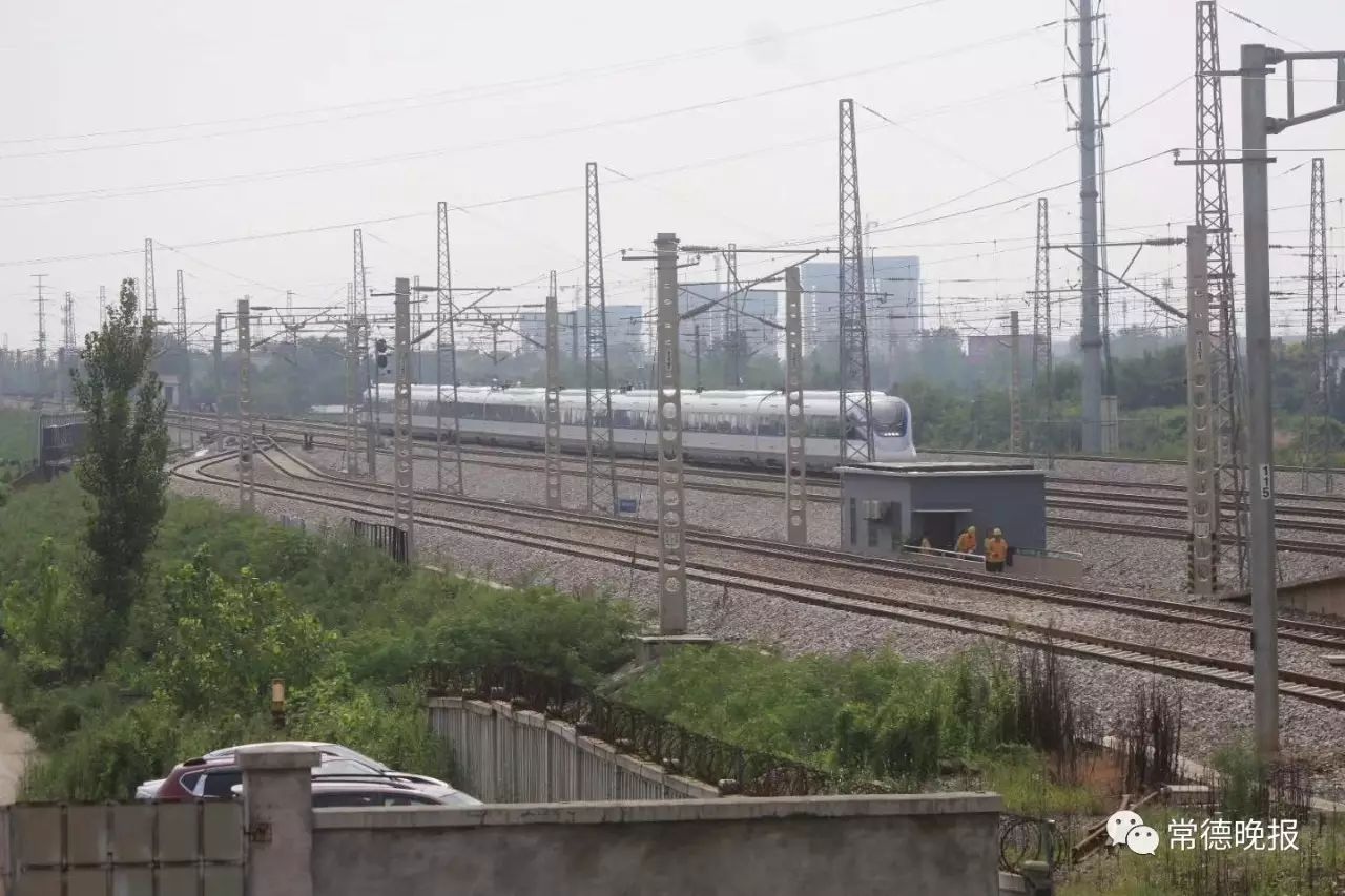 石長鐵路動(dòng)車最新動(dòng)態(tài)，駛向自然美景的寧靜之旅